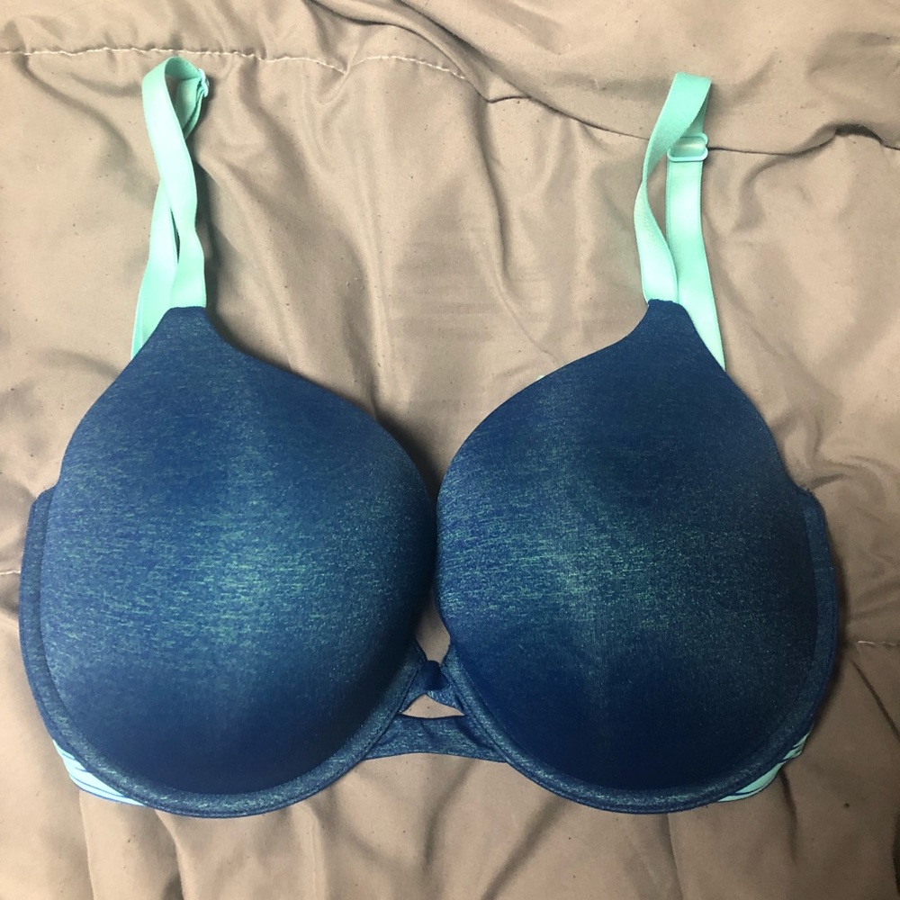 Victoria secret 34 DDD